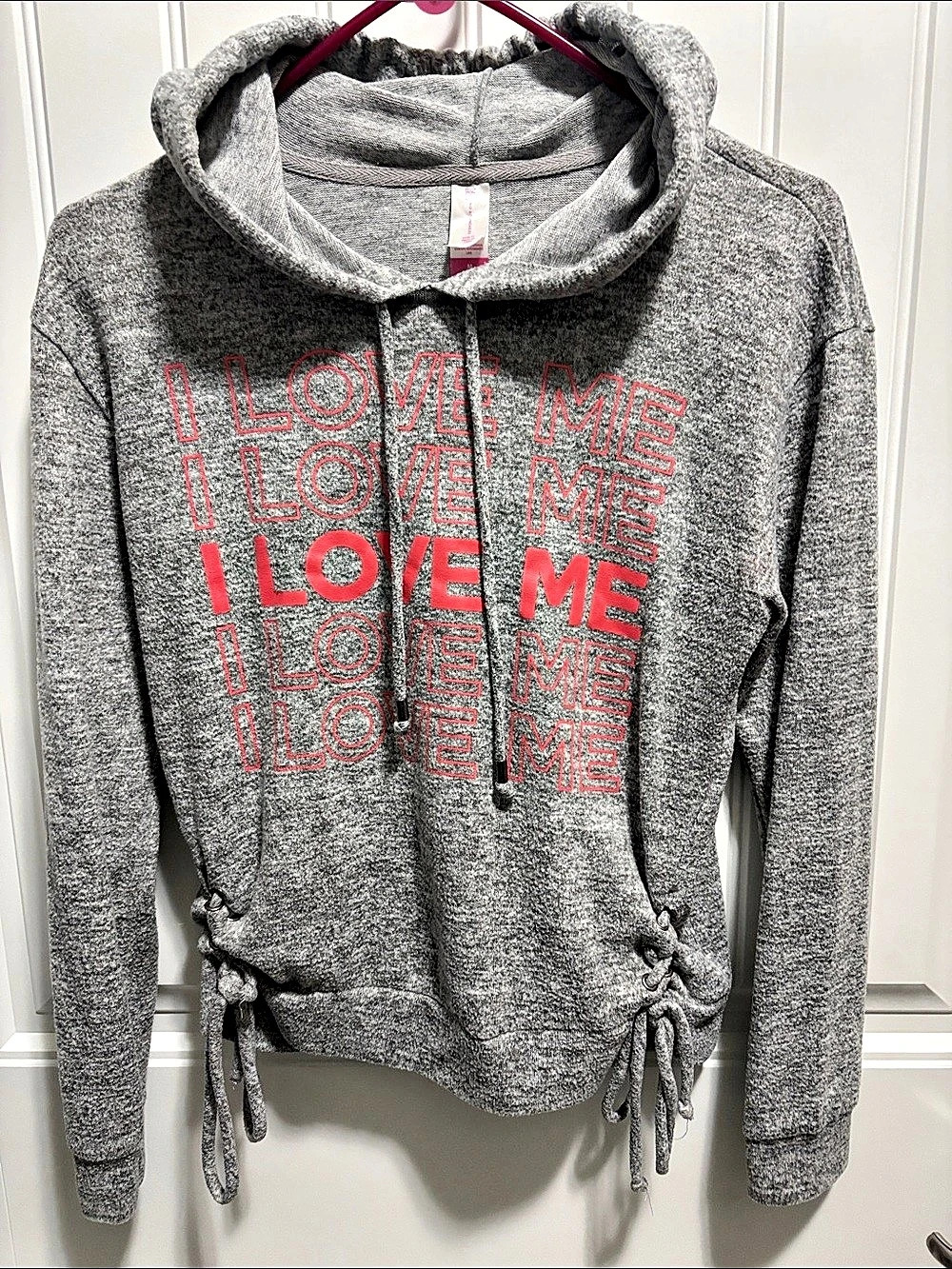 No Boundaries M Heather Gray Pink I Love Me Lace Up Side Hoodie